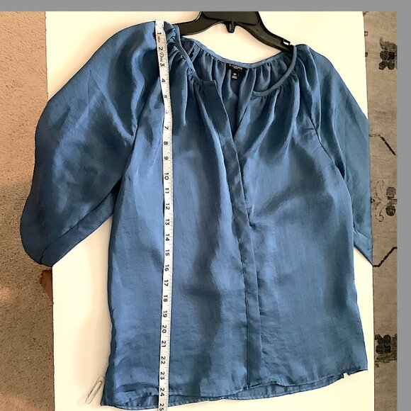Talbots Petites - Classic Blue Blouse, 3/4 sleeve Size 12P - Picture 3 of 7